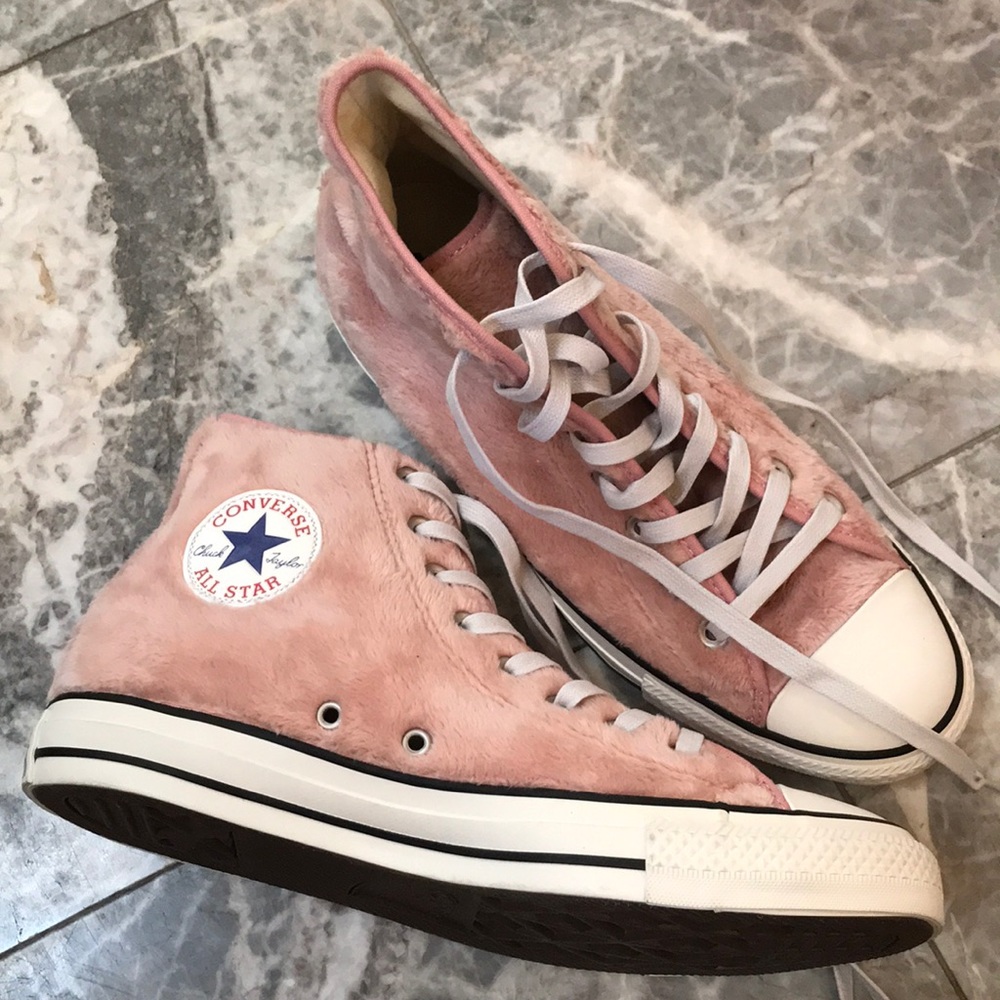 Women’s Pink Faux-Fur Converse- NEVER WORN!